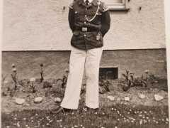1957