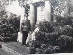 1964-ehrenmal